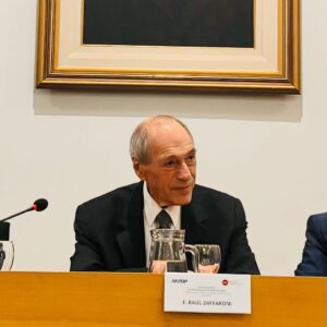 Conferencias magistrales de E. Raúl Zaffaroni (profesor e métito de la UBA) y Vittorio Manes (catedrático de derecho penal de la Universidad de Bologna).