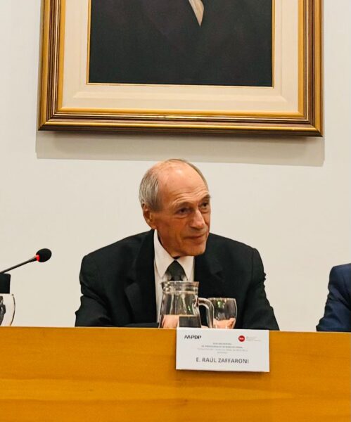 Conferencias magistrales de E. Raúl Zaffaroni (profesor e métito de la UBA) y Vittorio Manes (catedrático de derecho penal de la Universidad de Bologna).