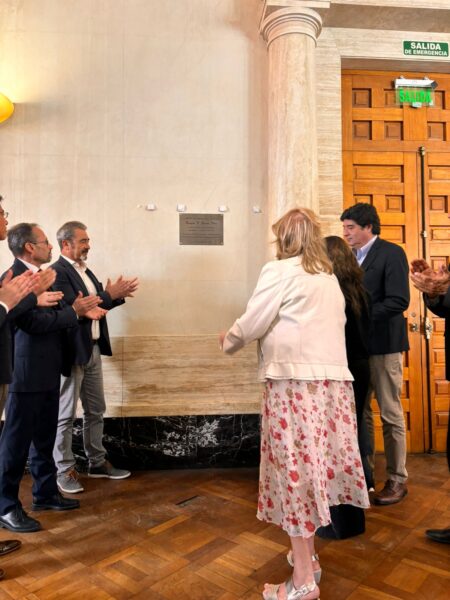 Homenaje al profesor Enrique Garcia Vitor, quien fuera el fundador de la AAPDP.